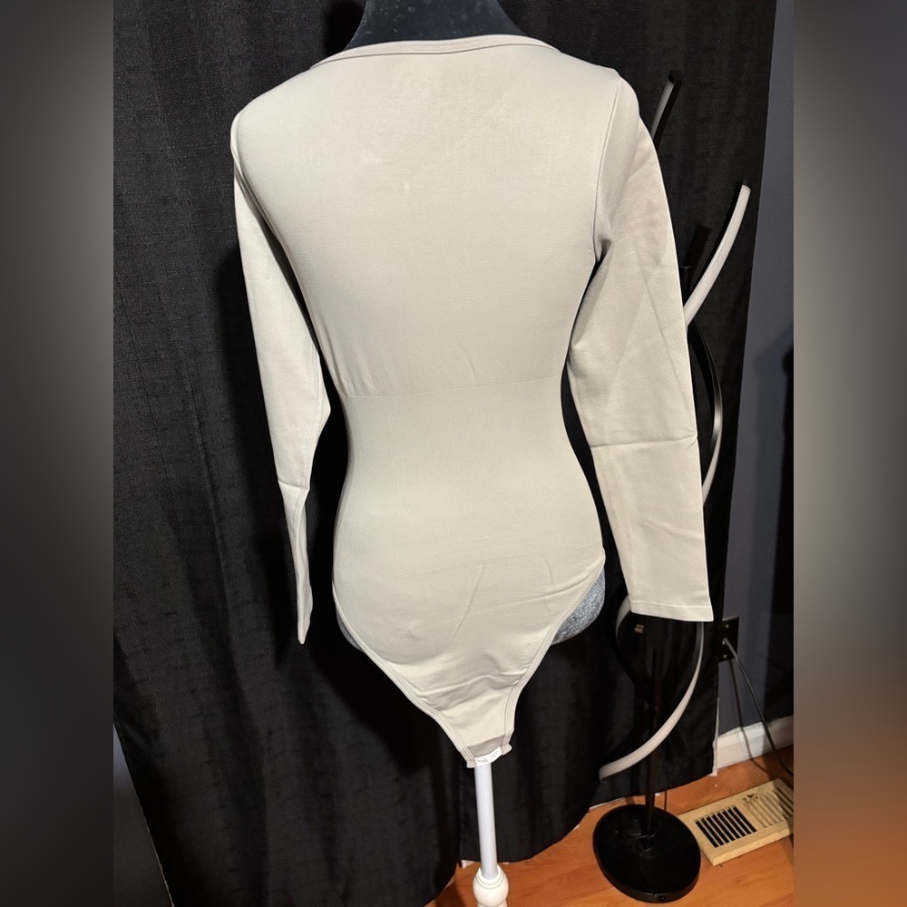2 Pack Tummy Control Ribbed Long Sleeve BodySuits - Picture 14 of 15